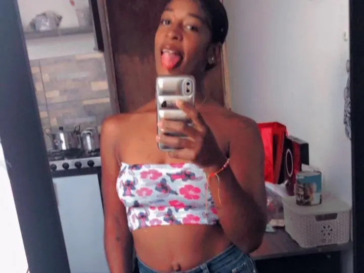 thifanycastrosj cam model profile picture