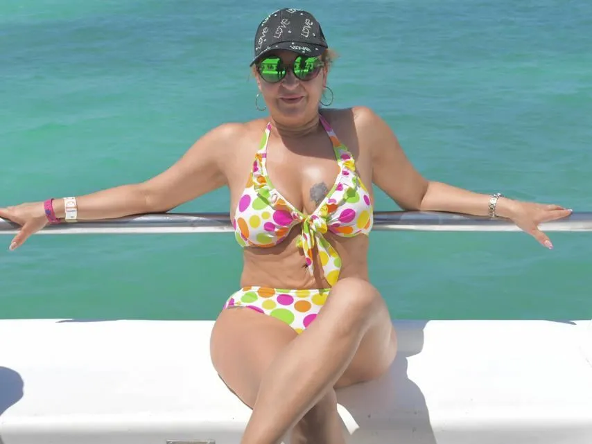 ViankaMilf cam model profile picture