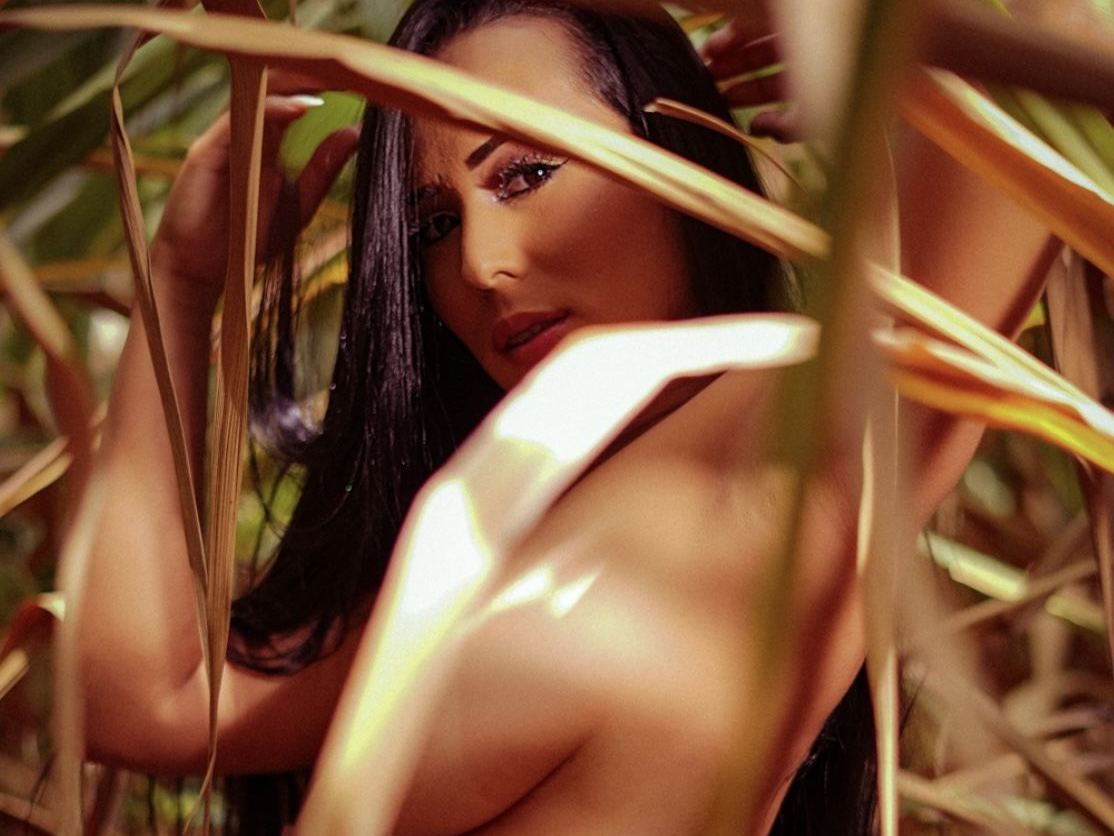 Foto de perfil de modelo de webcam de pauladavila101