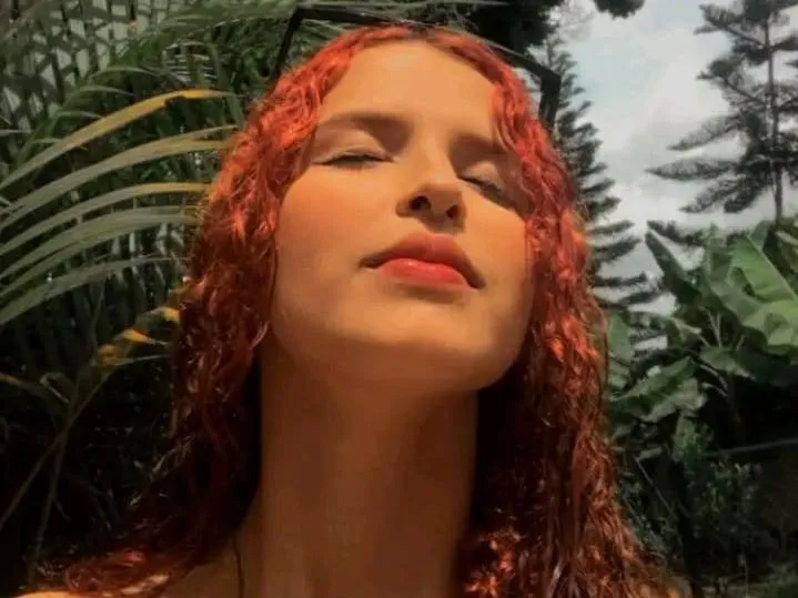 EmiliaFox38 cam model profile picture