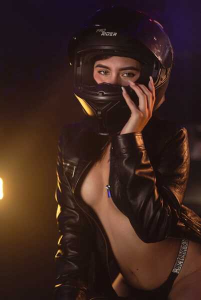 Interprète aryaevans81 Photo 8