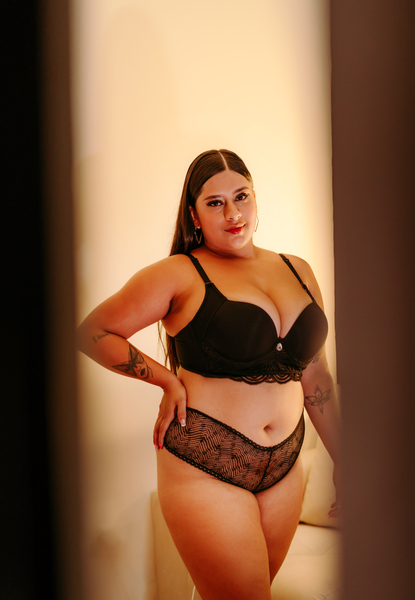 Intérprete kelyeeRobertsh Foto 5