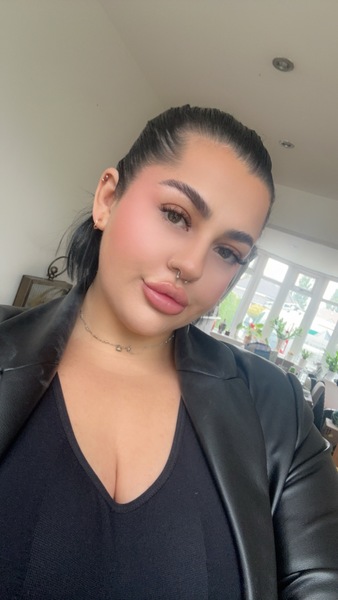 Artiest PeachyPrincessBow Foto 7