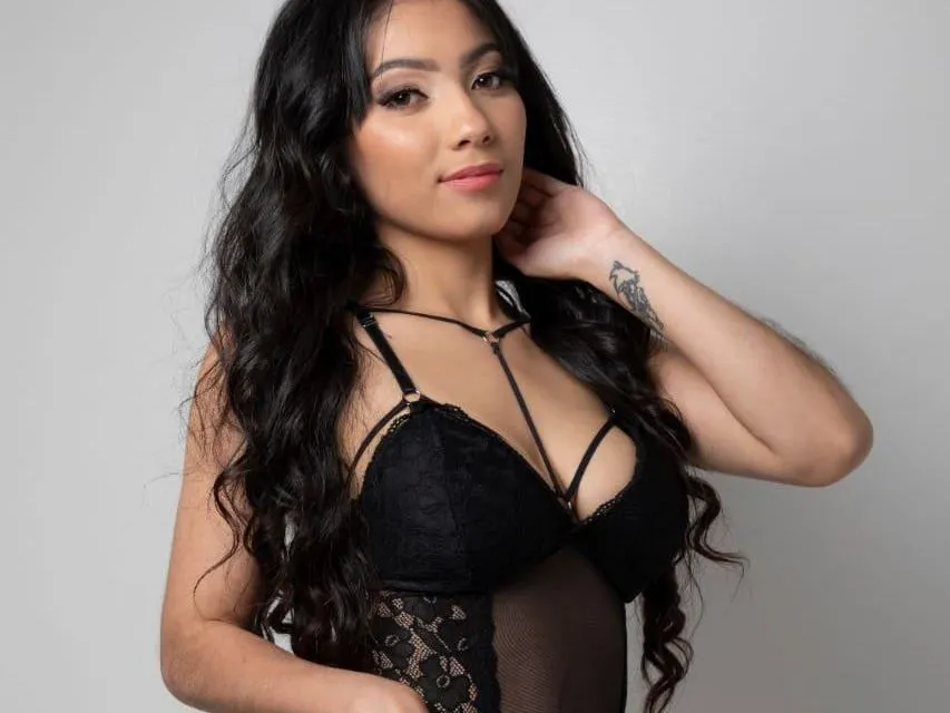 LannaRousse18 cam model profile picture