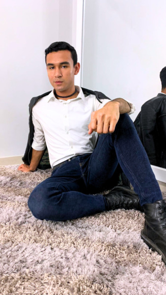 Performer AxelSummer Photo 7