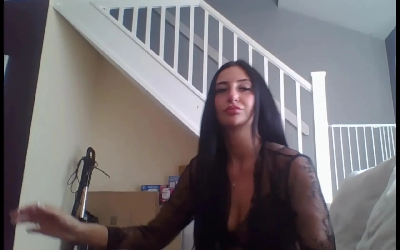 Intérprete SophieUKx Video 1