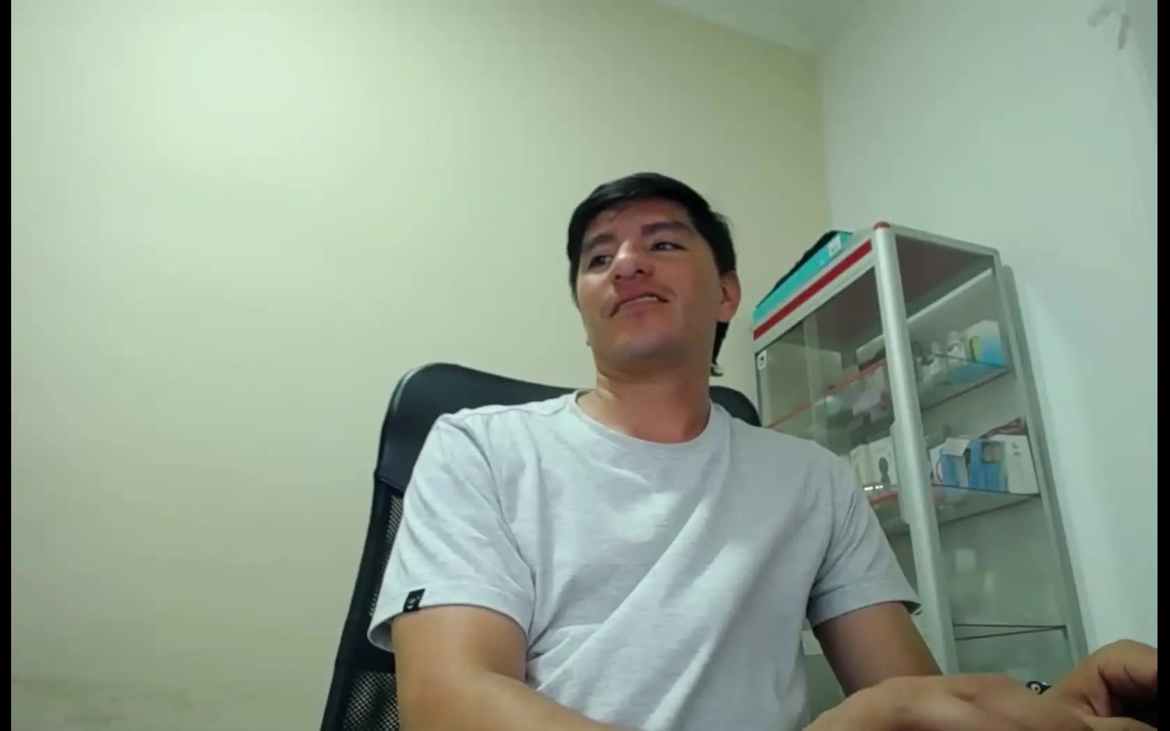 Darsteller AndrewRoo Video 1