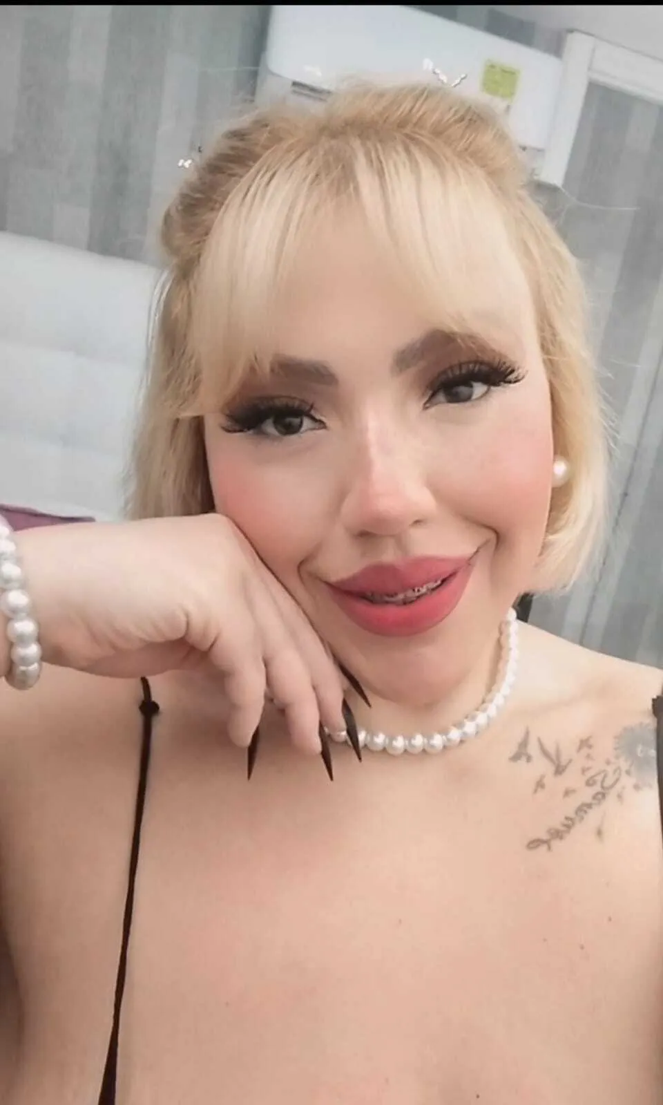 Interprete LeahMillerh Foto 5