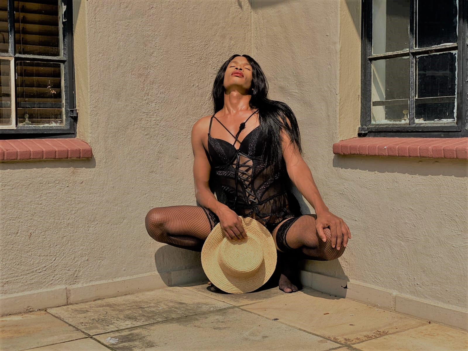 Artist MONSTBLKBBCxxx Foto 2