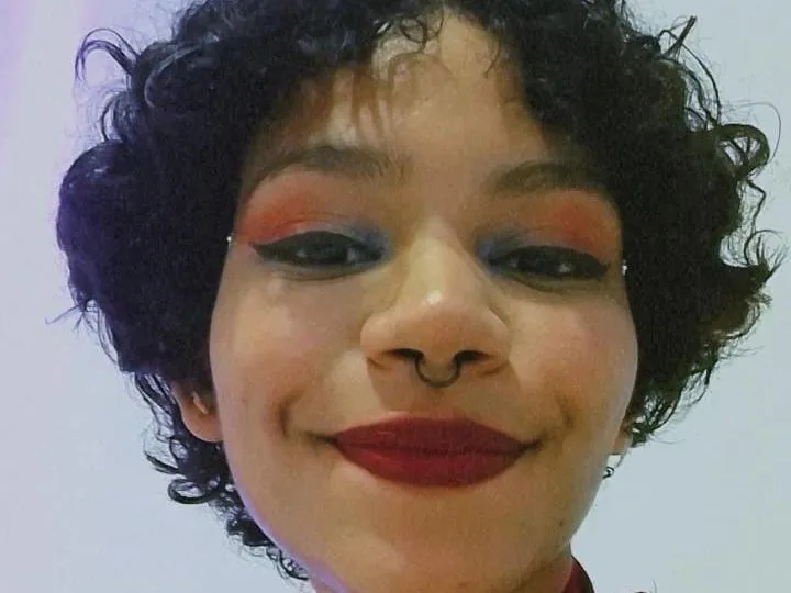 Image de profil du modèle de webcam Alinataylors