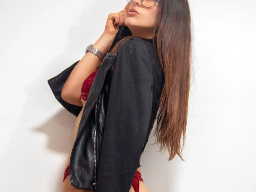 Imagen de perfil de modelo de cámara web de MilfCaro