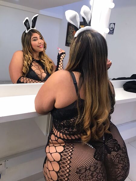 Performer GabyyEspino Photo 5