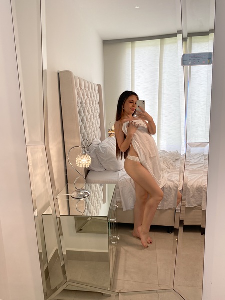 Darsteller SelenaWarren Foto 4