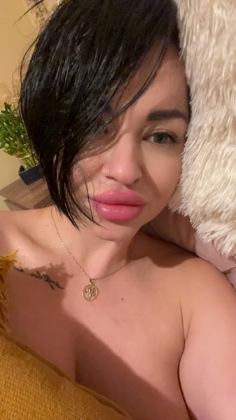 Performer Evelusttt Photo 11