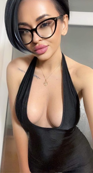 Performer Evelusttt Photo 7