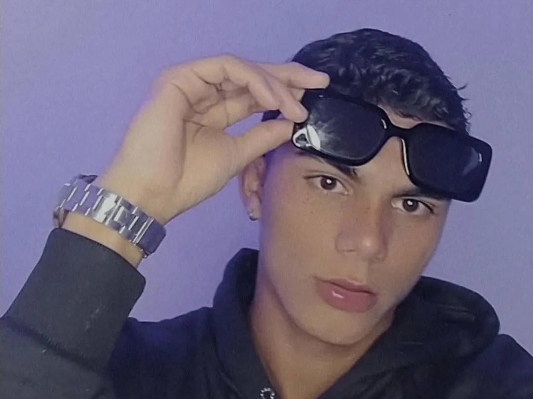 Image de profil du modèle de webcam EduardFoxx