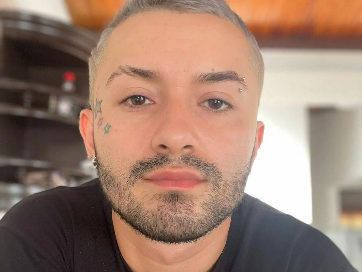 AlexMaraj profilbild på webbkameramodell