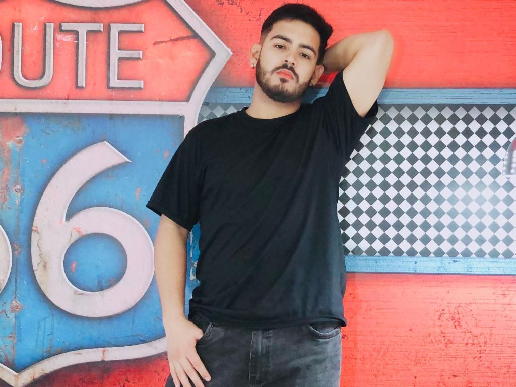 Foto de perfil de modelo de webcam de AndyCruzz