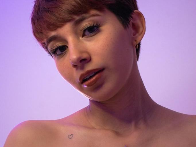 MIAxROSEx profilbild på webbkameramodell