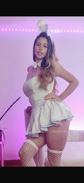 Performer Allieemod Photo 7