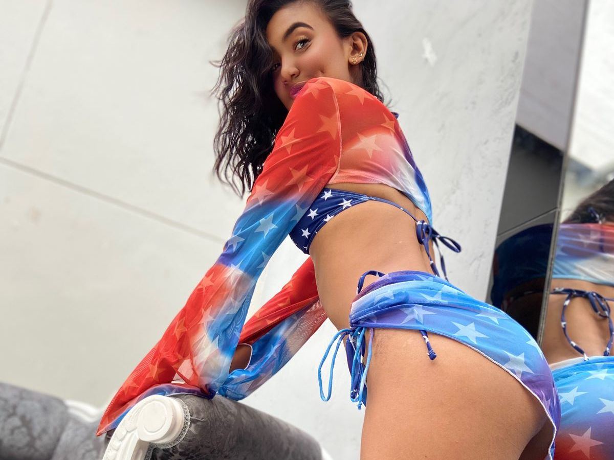 Foto de perfil de modelo de webcam de ElenaWilliams