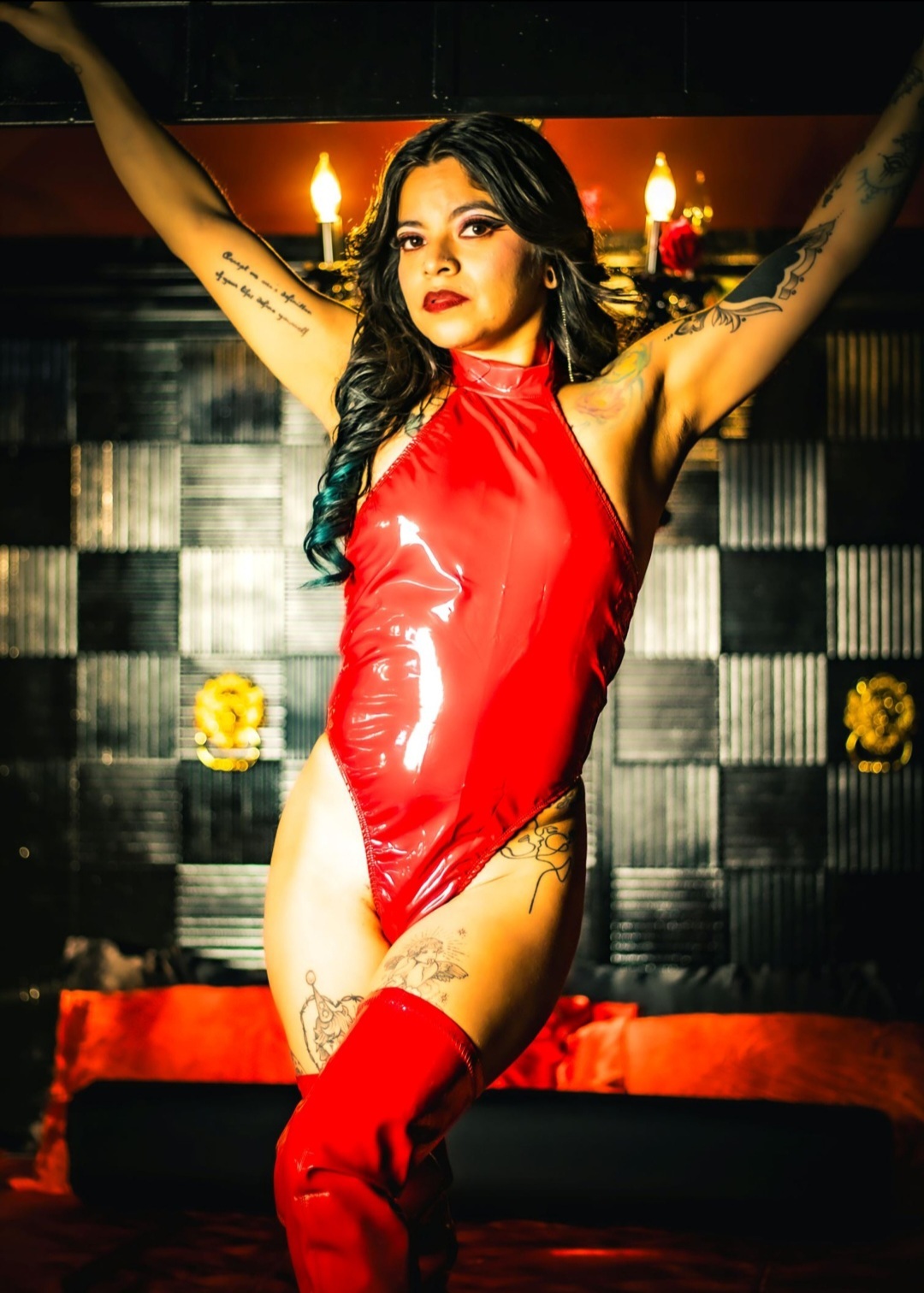 Utøver GoddessVioletRay Bilde 3