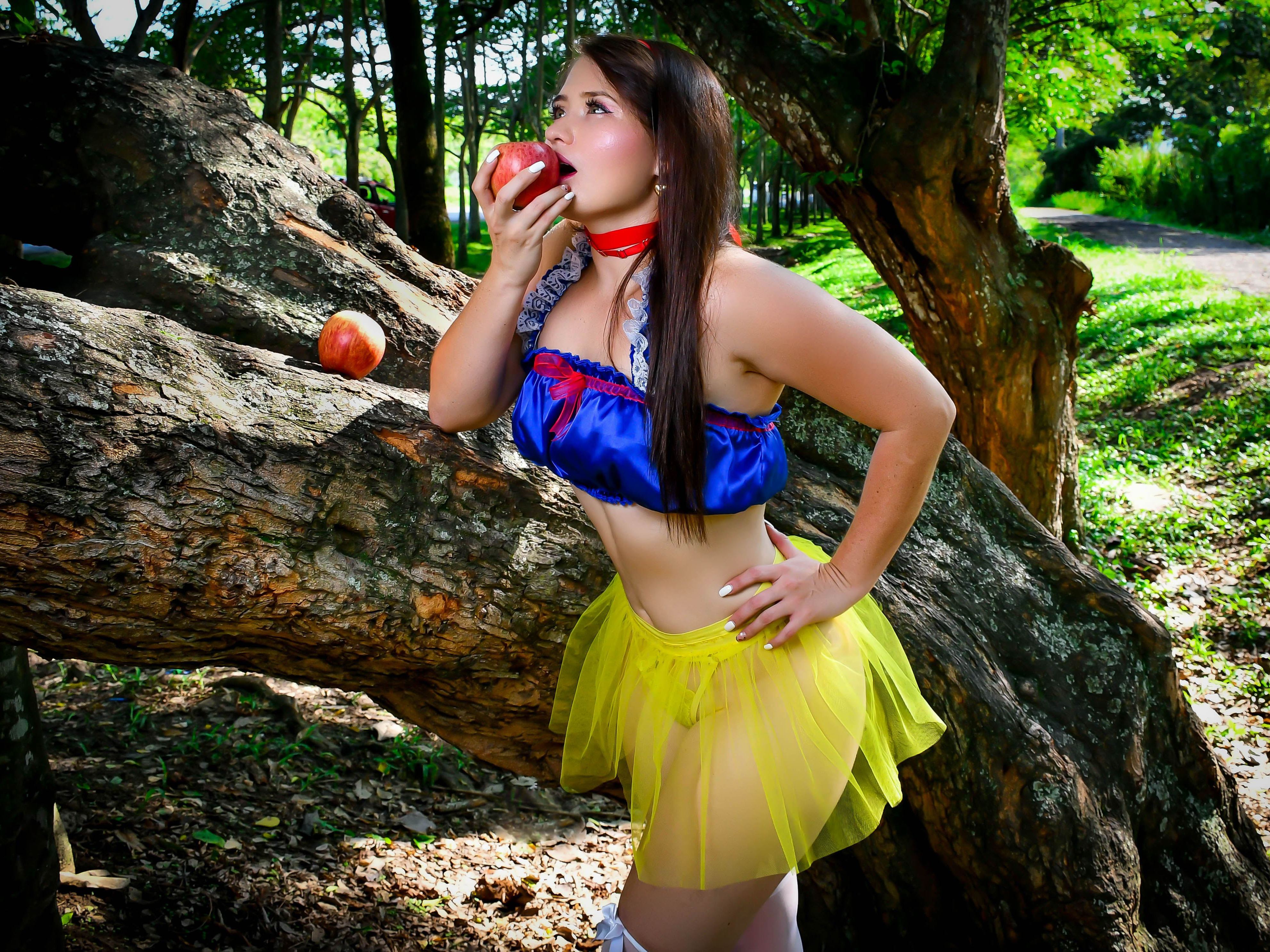 LiliCrux Profilbild des Cam-Modells