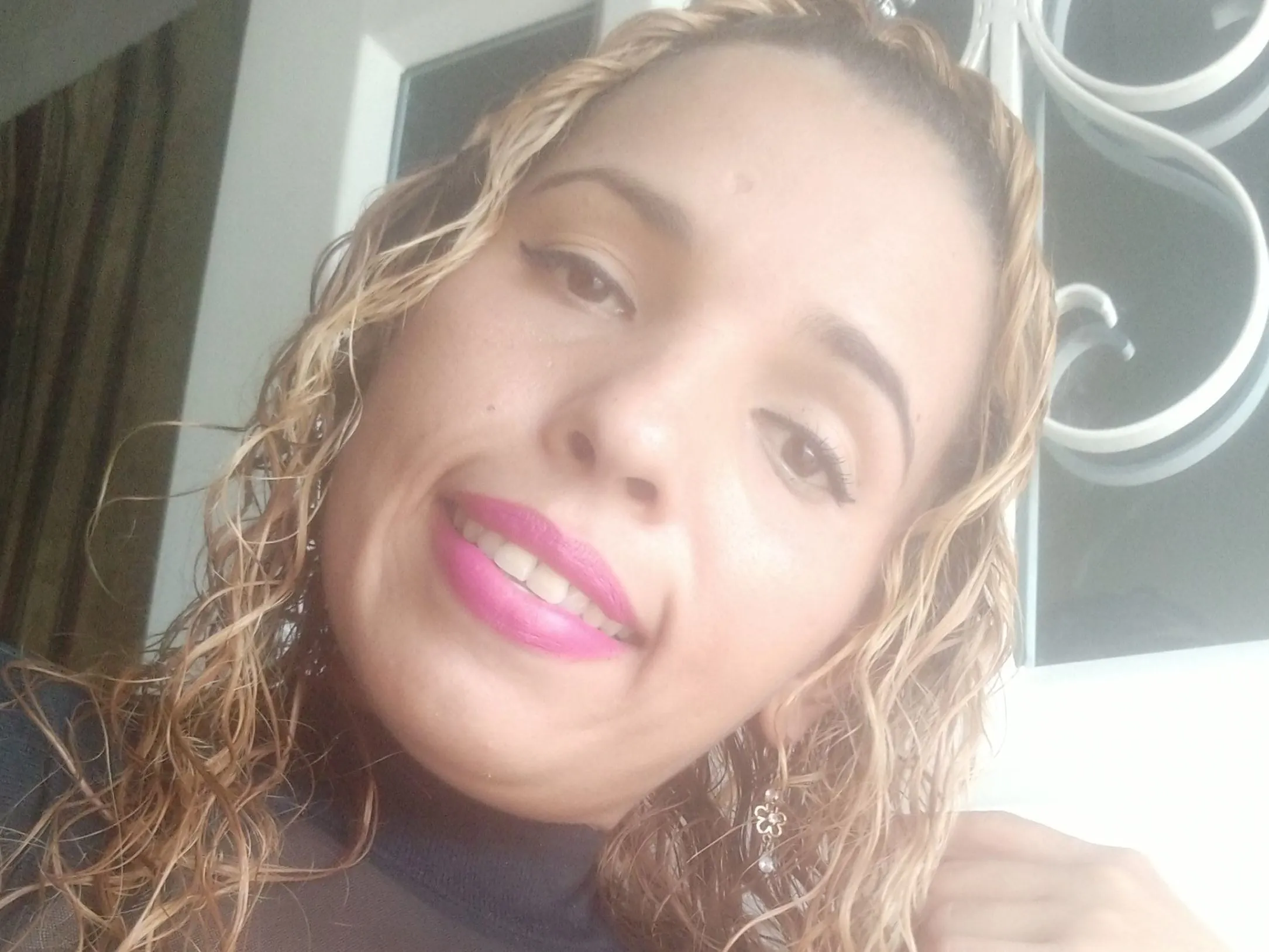 KimyHanson cam model profile picture