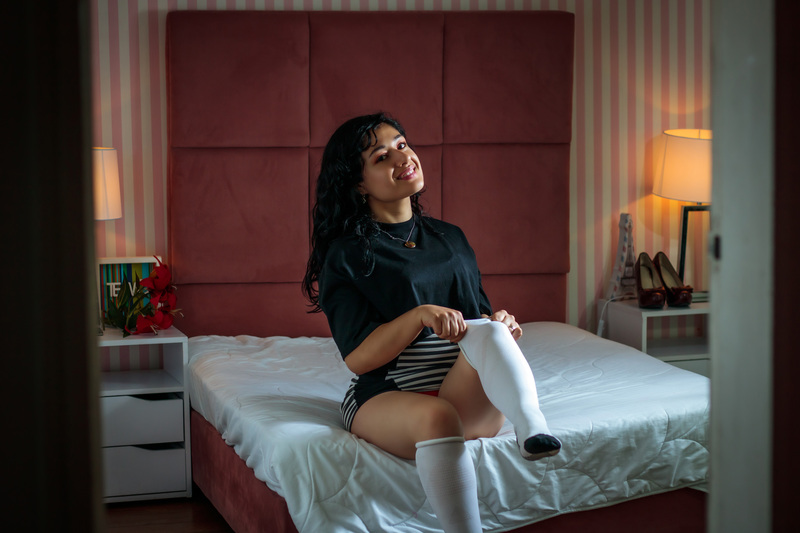 Performer Dakotathoompson Photo 4