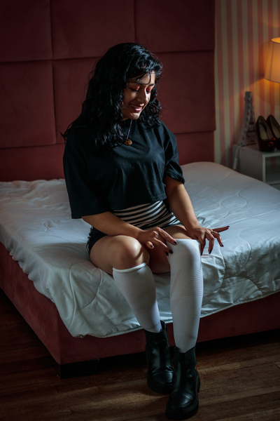 Performer Dakotathoompson Photo 6