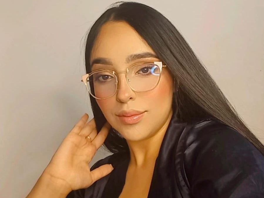 AbrilBarker profielfoto van cam model