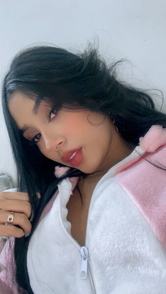 Performer AlyahLegarda Photo 6