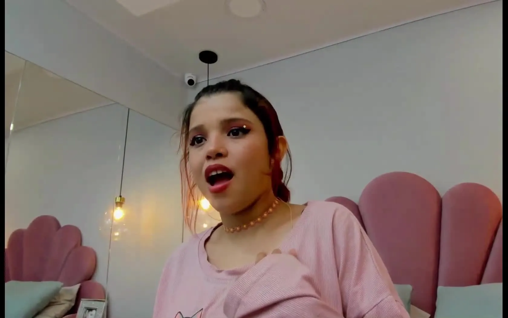 Artiest PenelopeConnor Video 1