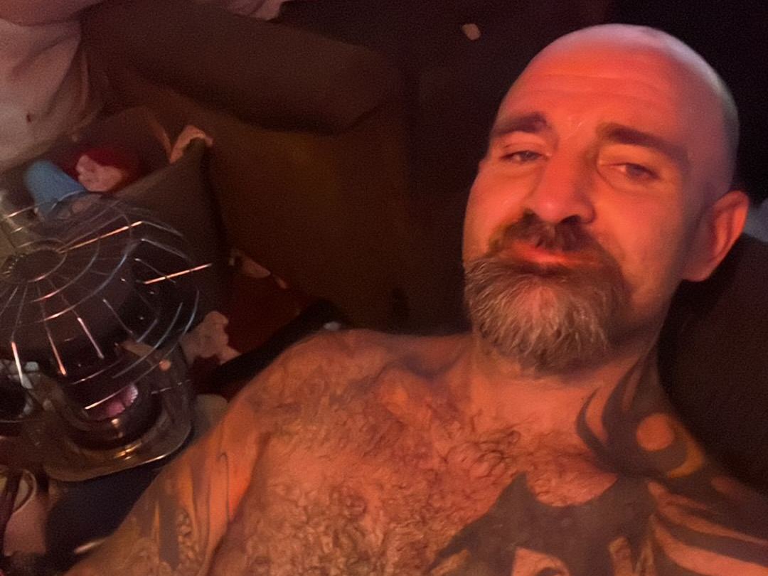 HillyThron profilbild på webbkameramodell