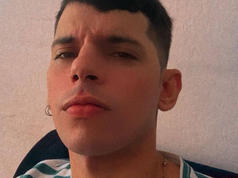 Imagen de perfil de modelo de cámara web de maxxandcrisopervert