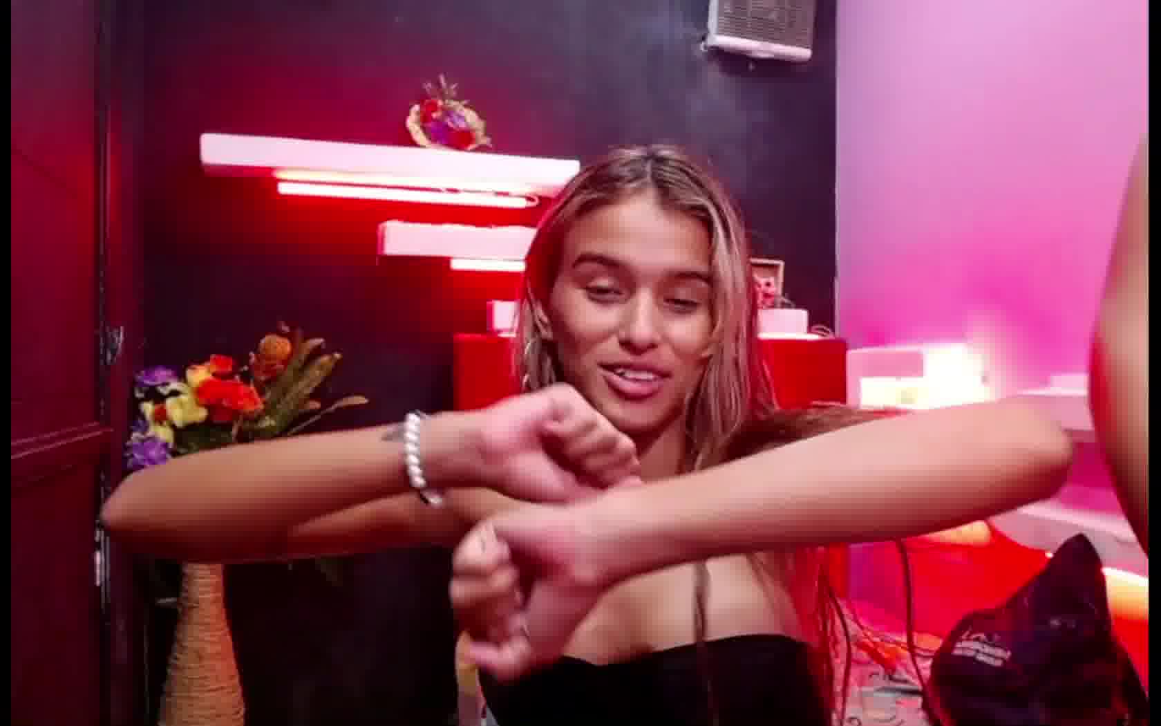 Utøver adaarasexygirl Video 1