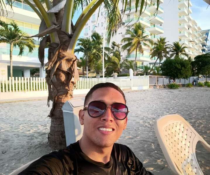 Interprète TommHilton Photo 3