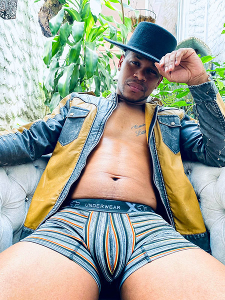 Artista LEOMAGNON Foto 2