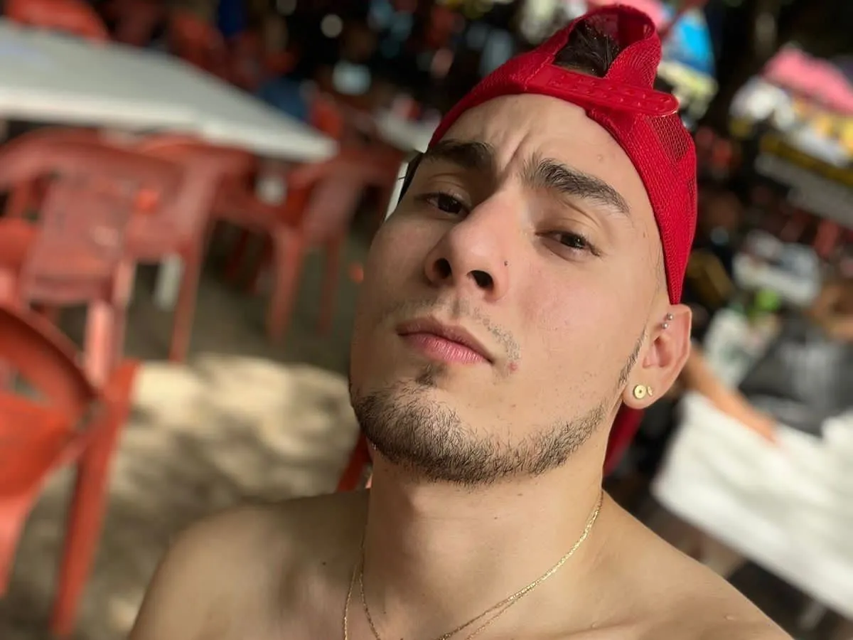 Andresw cam model profile picture