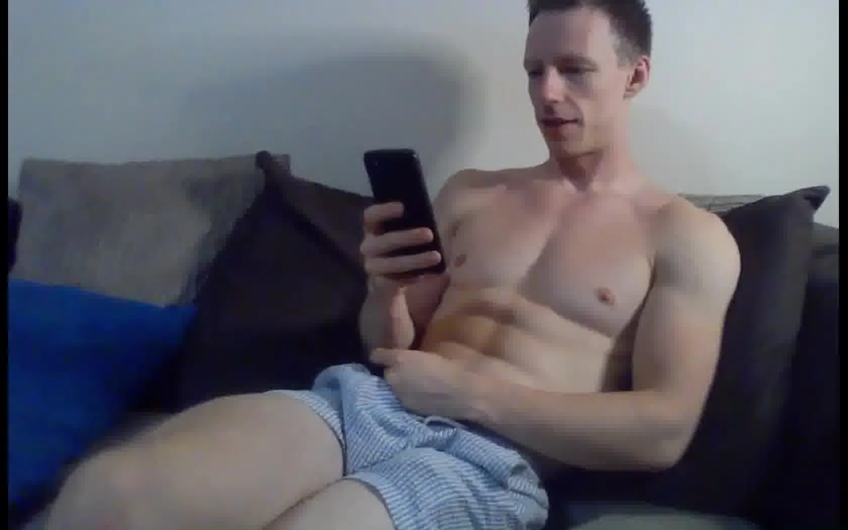 Intérprete StrippedBackFitness Video 1