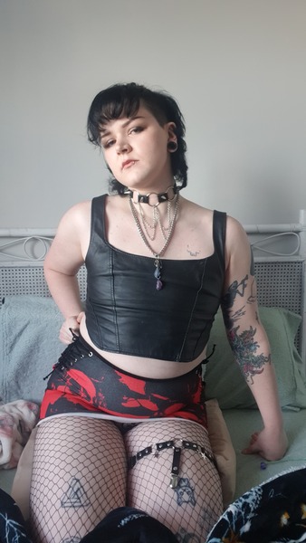 Performer TheGoddessAndro Photo 4