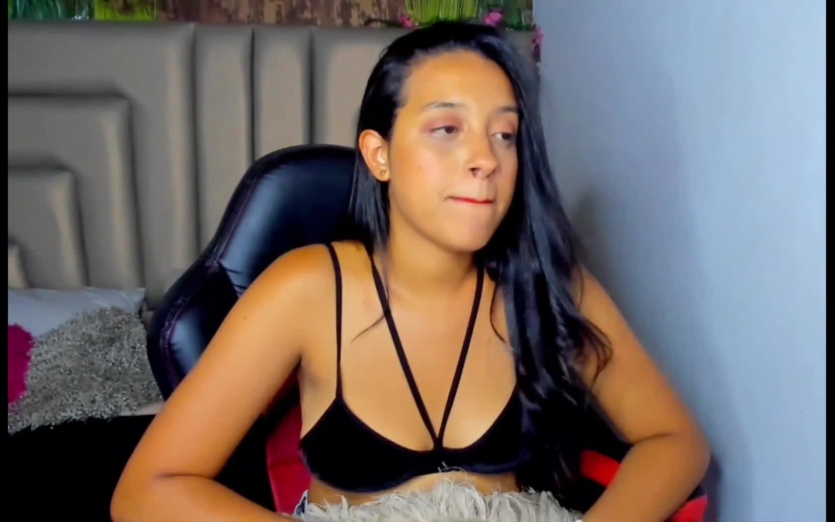 Artista AlaiaRoy Video 1