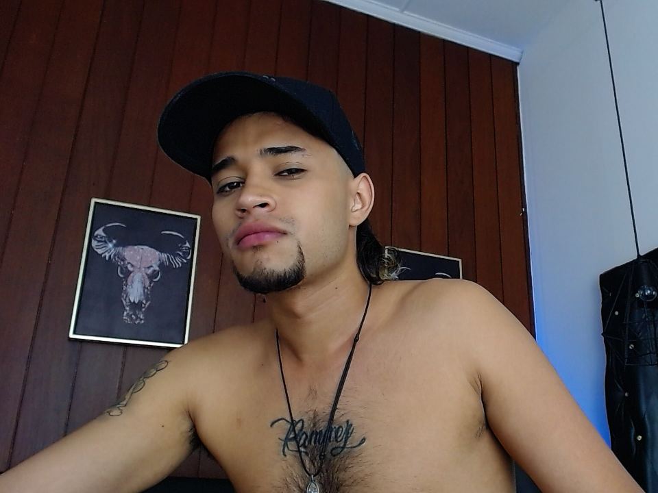 Foto de perfil de modelo de webcam de TommyCross18 