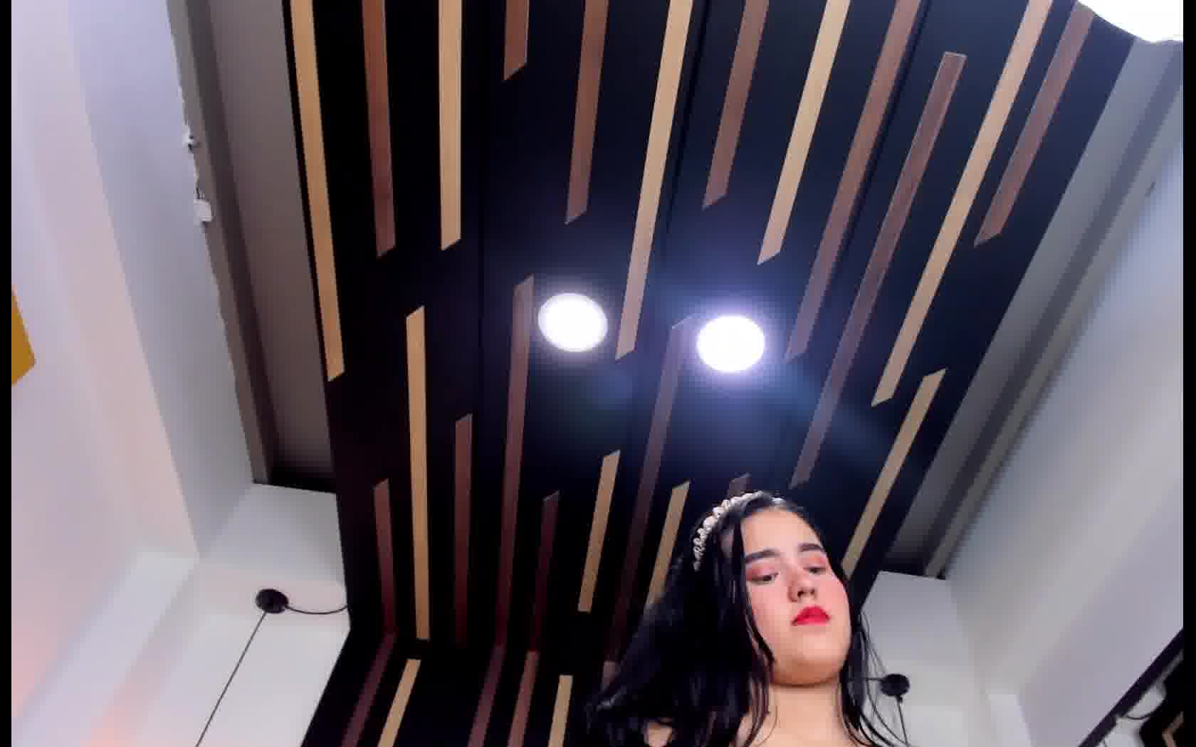 Artista MiaPetitt Video 1