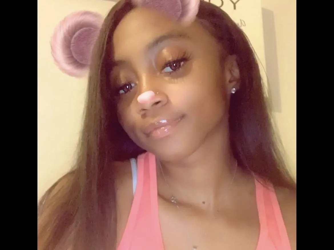 Brownbunnichloe immagine del profilo del modello di cam