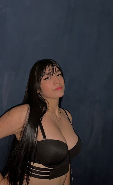 Performer KatLopez Photo 2