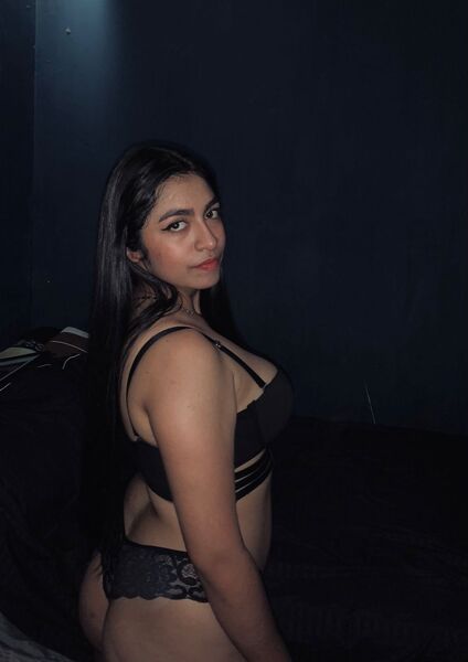 Performer KatLopez Photo 3