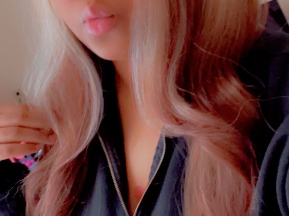 Imagen de perfil de modelo de cámara web de AmyKnell