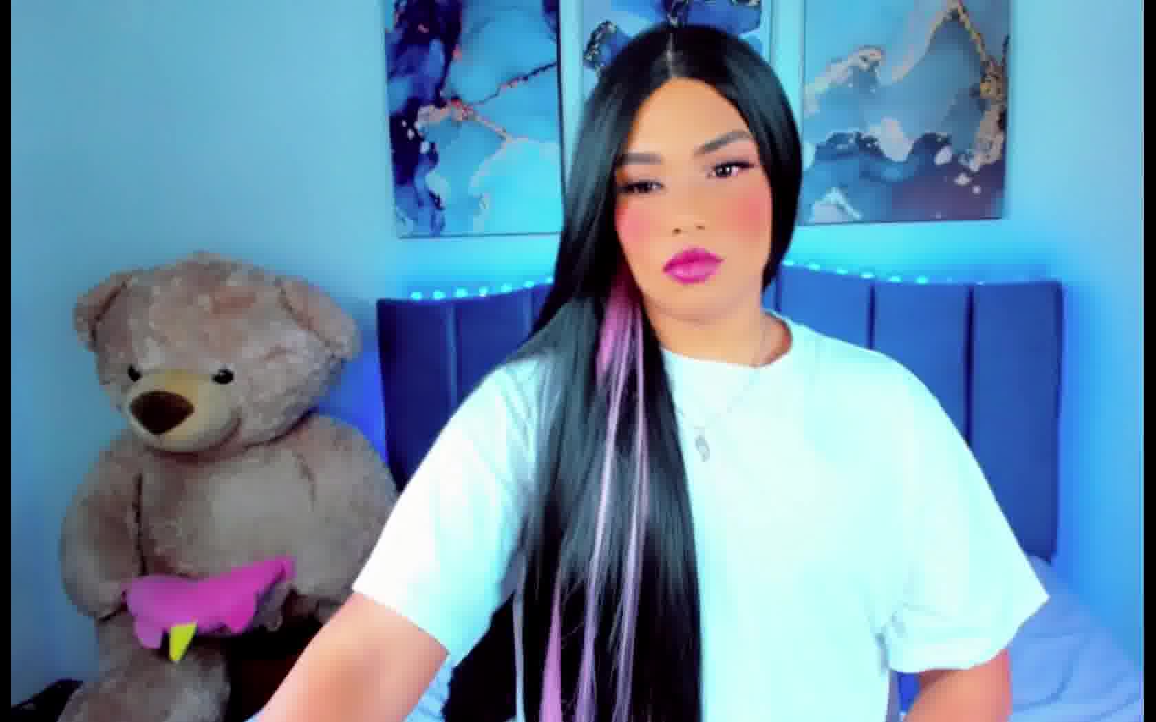 Performer Alannyss Video 1