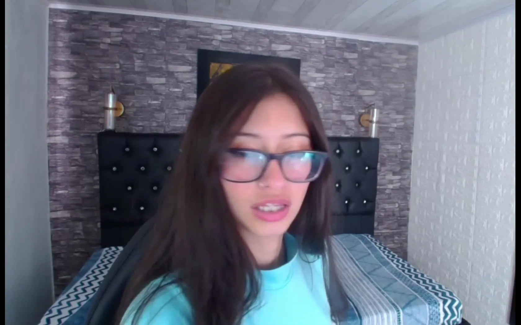 Interprète MsScarlett18 Vidéo 1